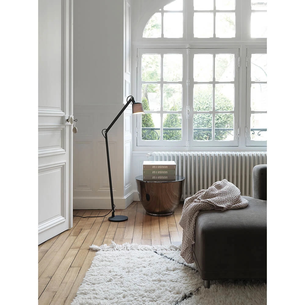 Vipp Lampade Vipp525 Piantana Nero - Vipp - Acquista Qui 2 Vipp Lampade Vipp525 Piantana Nero - Vipp - Acquista Qui - immagine 2